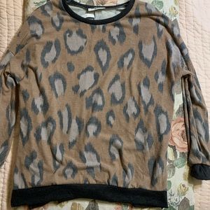 Oversized Leopard top sweatshirt jumper large